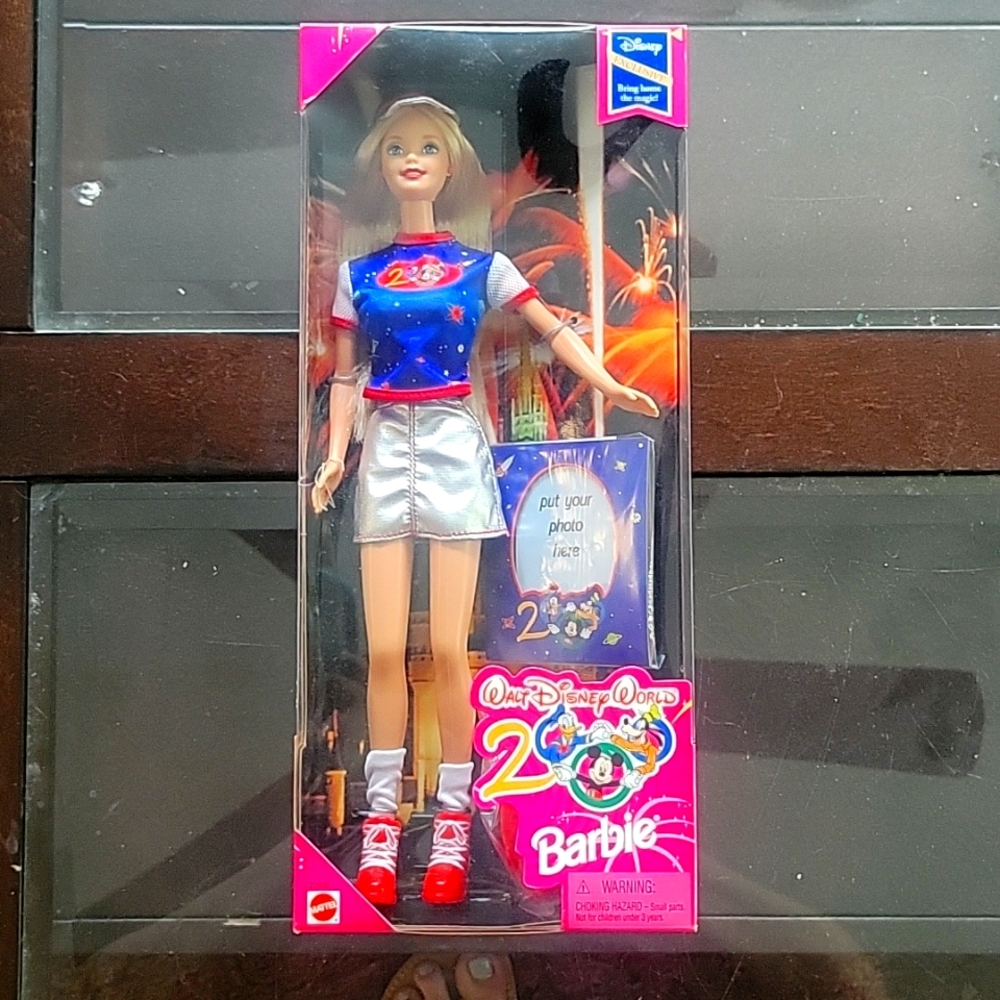 2000 Walt Disney World Barbie